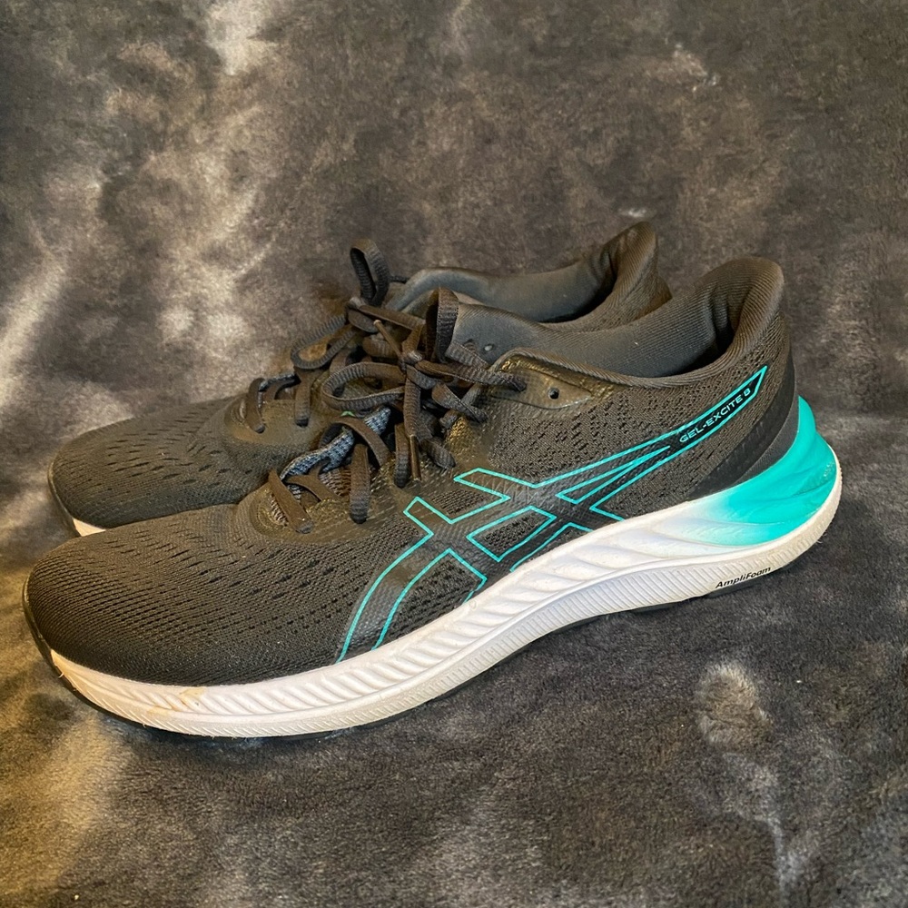 ASICS: Women's Gel-Excite 8
Running Shoe
